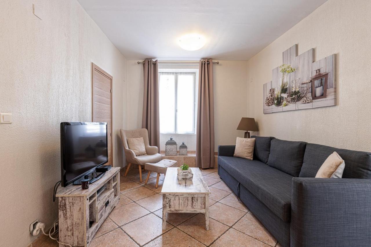 1 Bedroom In Port * Nizza
