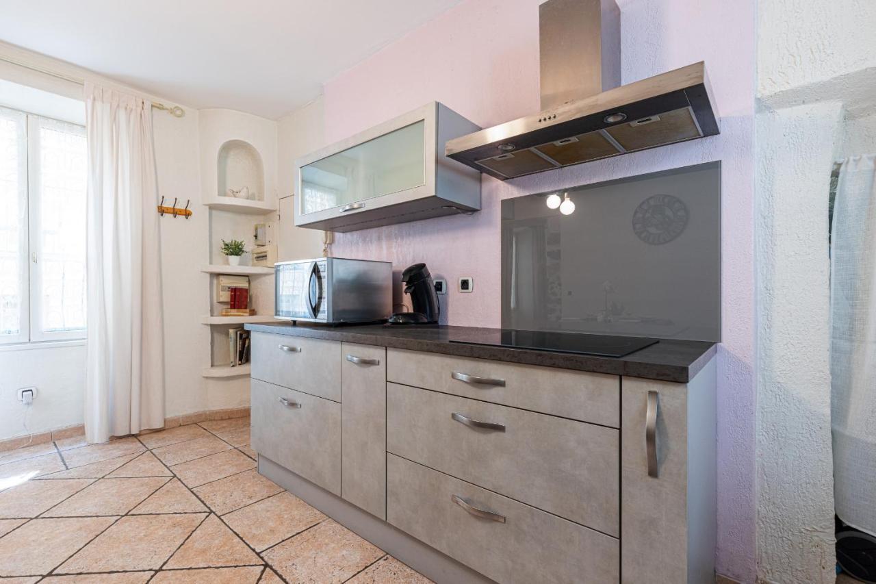 1 Bedroom In Port *